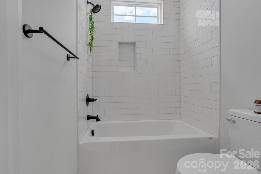 Close-up of interior finishes inside a home in , Lincolnton (Image 21). Close-up of interior finishes inside a home in , Lincolnton (Image 21).