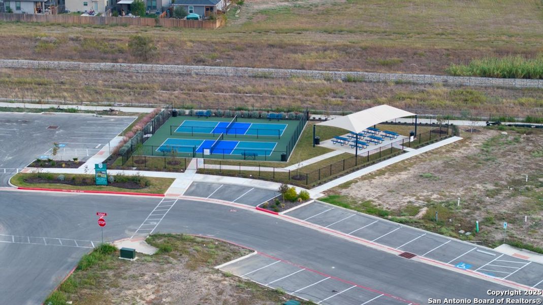 Community amenities in , New Braunfels (Image 16).