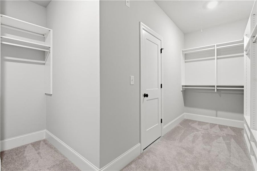Spacious, unfurnished interior of a new home in , Marietta (Image 31).
