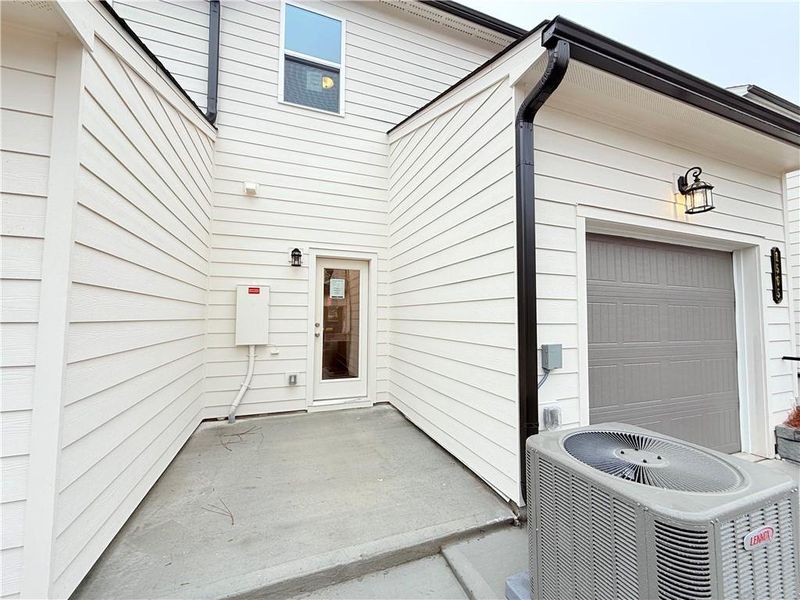 Exterior details and patio area of a home in Park Vue, Atlanta (Image 3). Exterior details and patio area of a home in Park Vue, Atlanta (Image 3).
