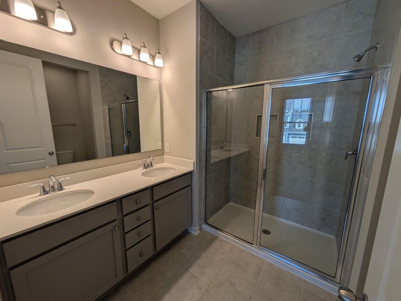 Furnished interior view inside a new home in , Ravenel (Image 7).