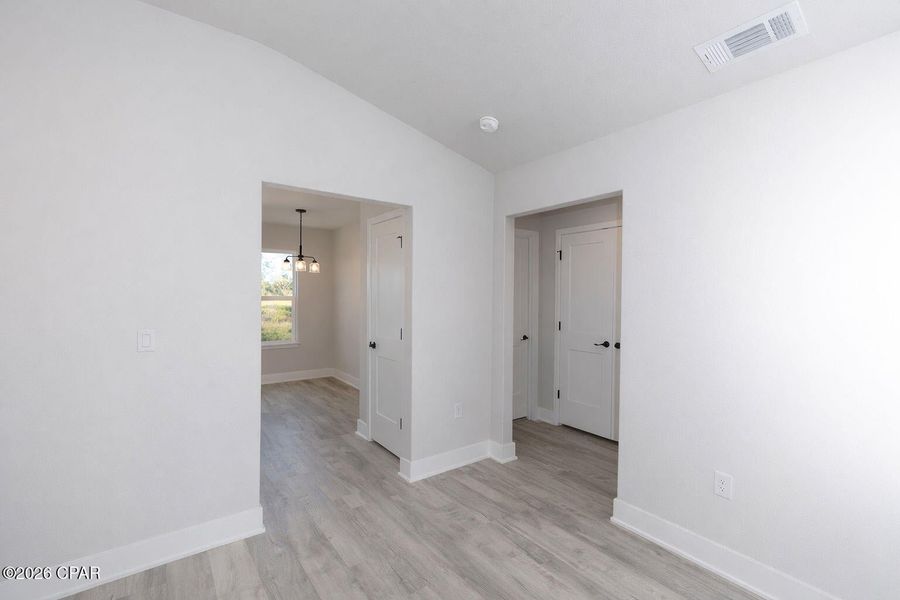 Spacious, unfurnished interior of a new home in Fox Glenn, Panama City (Image 19).