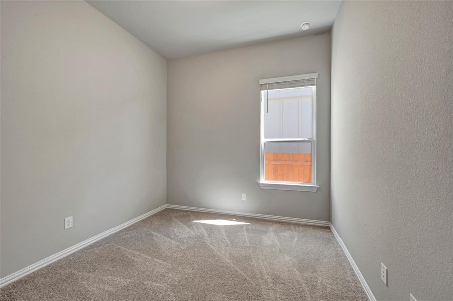 Spacious, unfurnished interior of a new home in Heritage, Dripping Springs (Image 33).