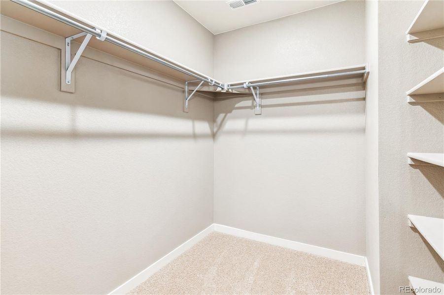 Spacious, unfurnished interior of a new home in Ridge at Johnstown, Johnstown (Image 18).