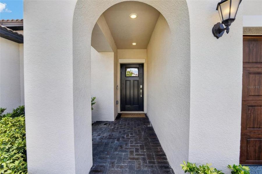 Exterior details and patio area of a home in Southshore Bay Active Adult, Wimauma (Image 3).