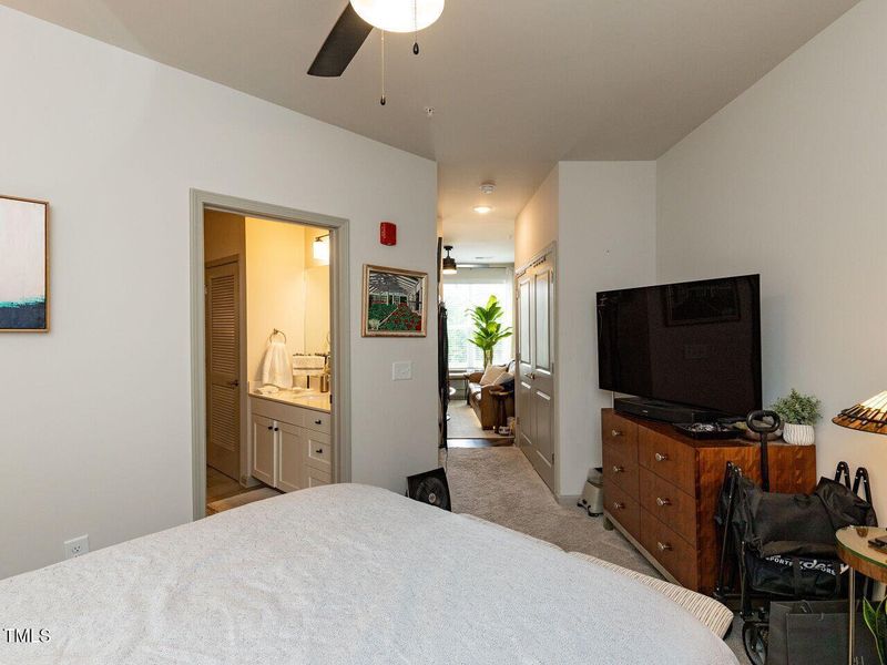 018-1280x960-main-bedroom 018-1280x960-main-bedroom