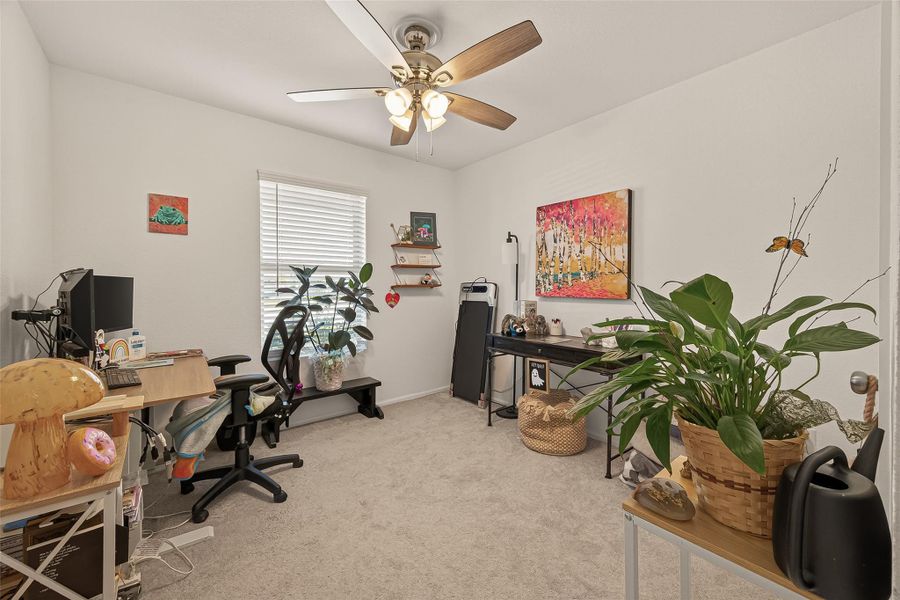 Furnished interior view inside a new home in , Baytown (Image 29).