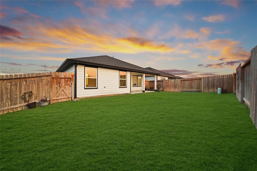 Exterior details and patio area of a home in Sorrento, Richmond (Image 32).