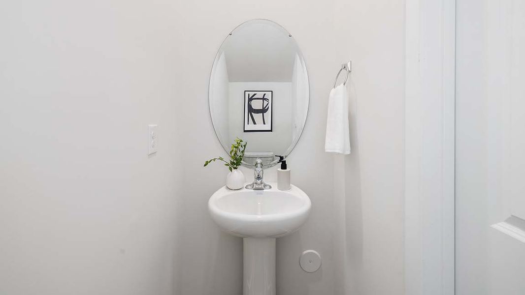 Close-up of interior finishes inside a home in Calvin Creek, Troutman (Image 13).