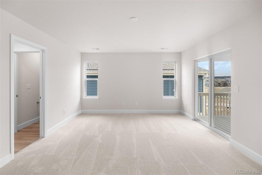 Spacious, unfurnished interior of a new home in , Castle Rock (Image 34).