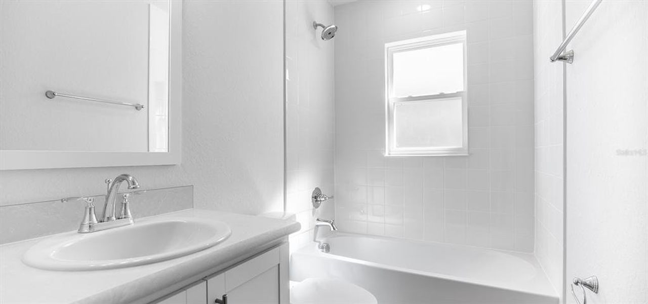 Furnished interior view inside a new home in Summerlake Estates, Auburndale (Image 6).