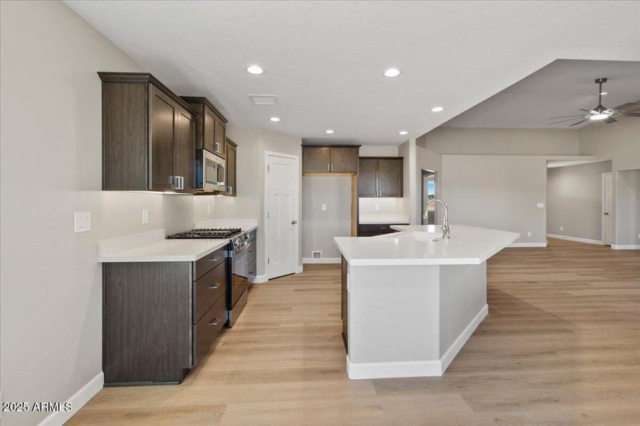 09-Kitchen 09-Kitchen