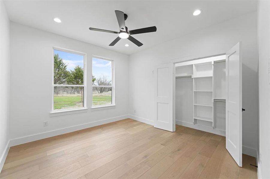 Spacious, unfurnished interior of a new home in , Corsicana (Image 19).