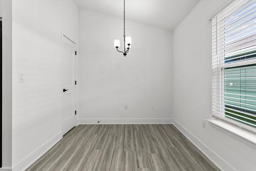 Spacious, unfurnished interior of a new home in Country Way South, Newberry (Image 31).