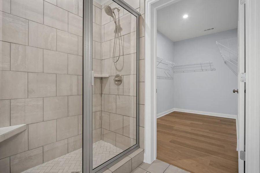 The Roseland II C Bathroom