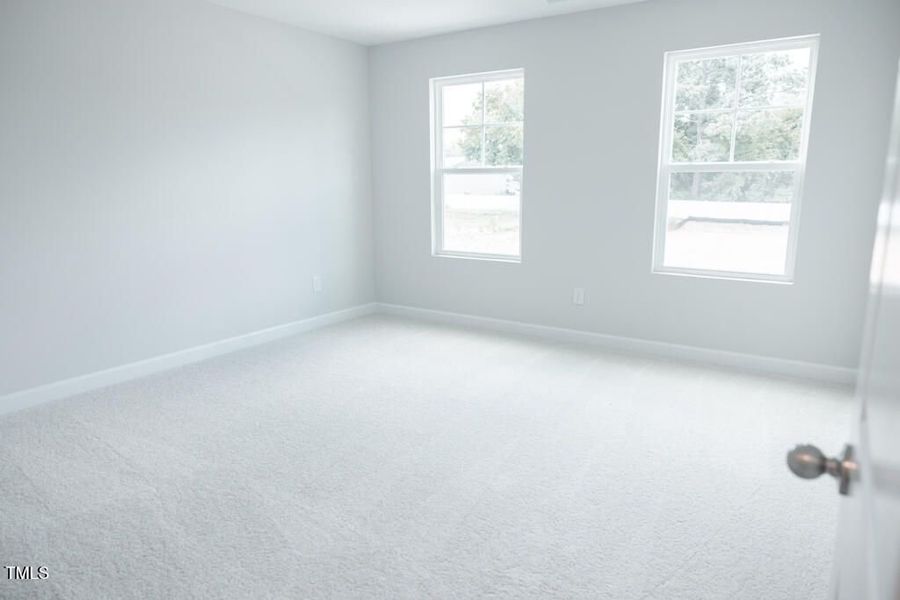 Spacious, unfurnished interior of a new home in Gregory Village, Lillington (Image 101).