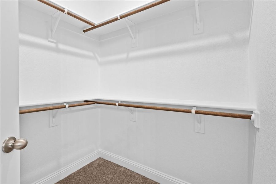 Spacious, unfurnished interior of a new home in Honeysuckle Ranch, Paradise (Image 26).