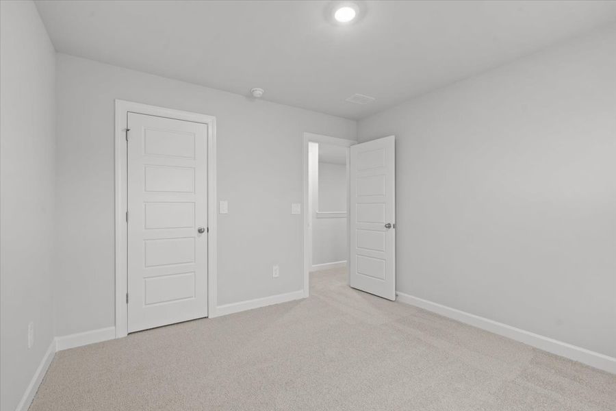 Spacious, unfurnished interior of a new home in Collier Ridge, Moore (Image 20).