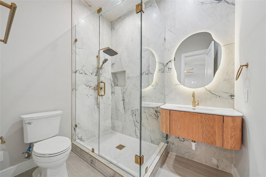 Furnished interior view inside a new home in , Dallas (Image 32). Furnished interior view inside a new home in , Dallas (Image 32).