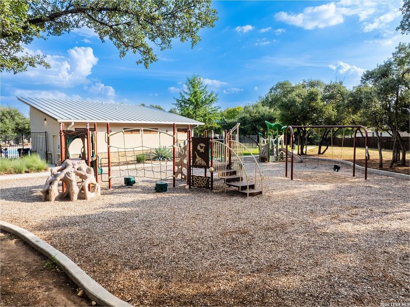 Community amenities in , Georgetown (Image 32).