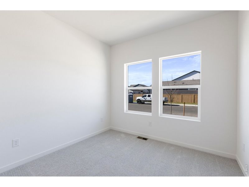Spacious, unfurnished interior of a new home in Granary, Johnstown (Image 11).