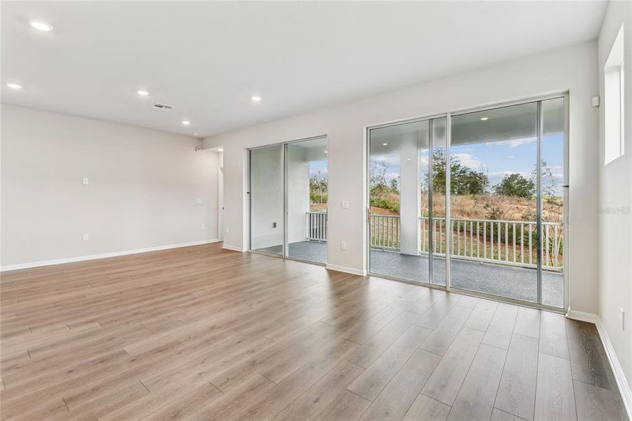 Spacious, unfurnished interior of a new home in John’s Lake North, Clermont (Image 41).