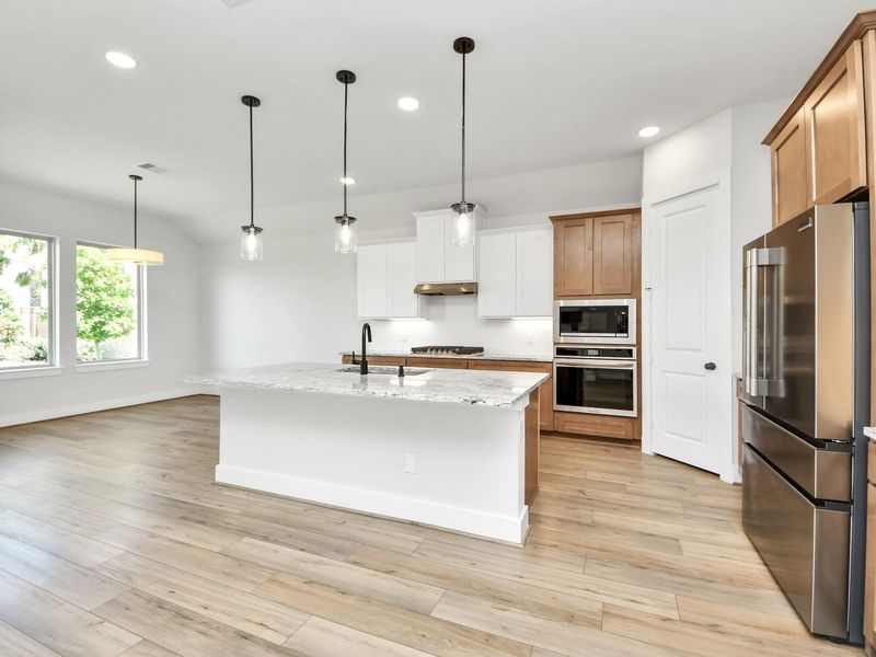 Furnished interior view inside a new home in Lago Mar, Texas City (Image 14).