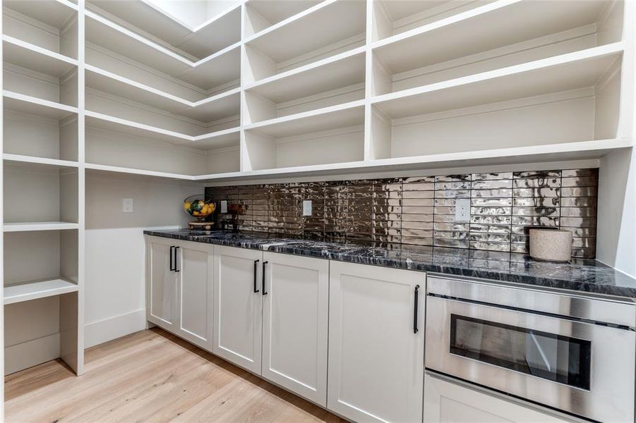 Close-up of interior finishes inside a home in , Dallas (Image 18). Close-up of interior finishes inside a home in , Dallas (Image 18).