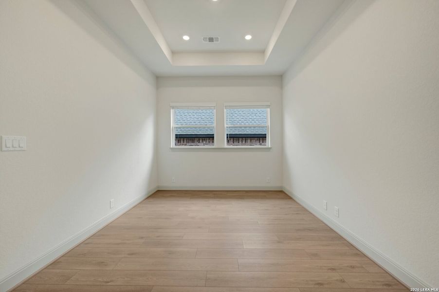 Spacious, unfurnished interior of a new home in Windsong - Reserve Series, Boerne (Image 39). Spacious, unfurnished interior of a new home in Windsong - Reserve Series, Boerne (Image 39).