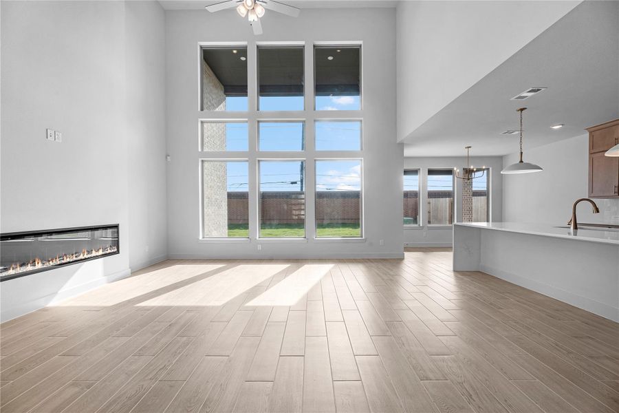 Spacious, unfurnished interior of a new home in Elyson, Katy (Image 15).