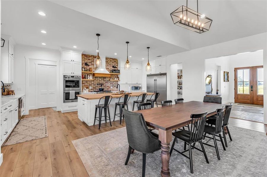 Furnished interior view inside a new home in , Arcadia (Image 65).