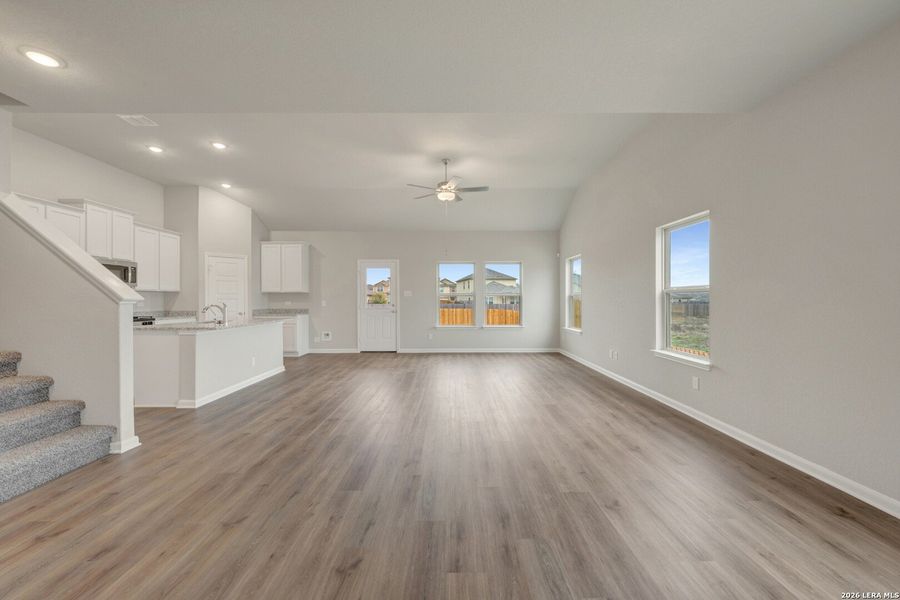 Spacious, unfurnished interior of a new home in Winding Brook, San Antonio (Image 45).
