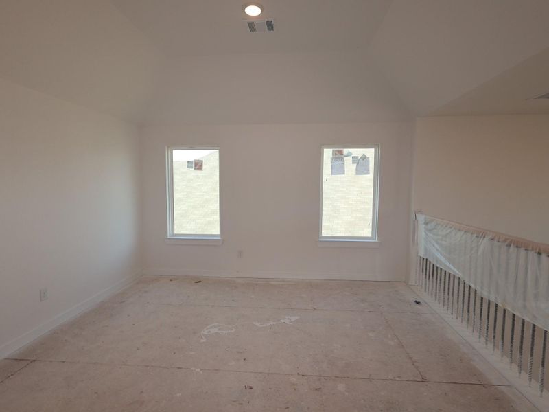 Spacious, unfurnished interior of a new home in Summerview, Fulshear (Image 26). Spacious, unfurnished interior of a new home in Summerview, Fulshear (Image 26).