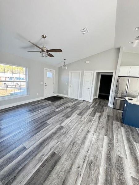 Spacious, unfurnished interior of a new home in , Ocklawaha (Image 11).
