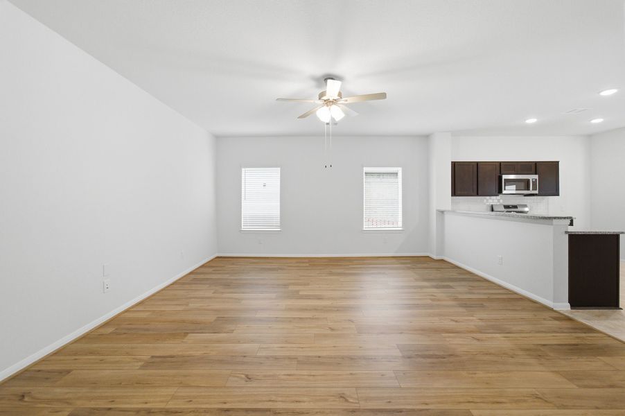 Spacious, unfurnished interior of a new home in Hayden Estates, Buckeye (Image 12).