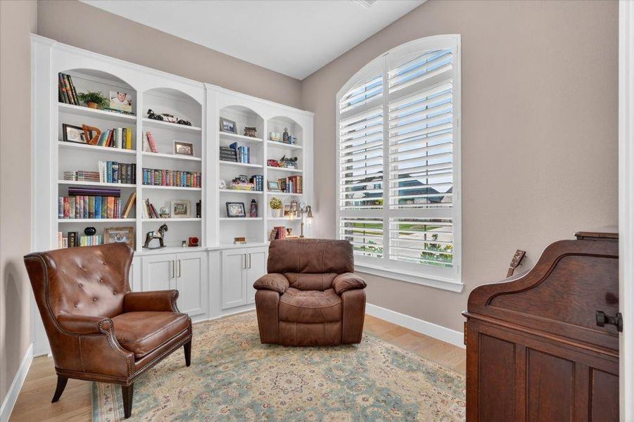 Furnished interior view inside a new home in Saddle Star Estates, Rockwall (Image 9).