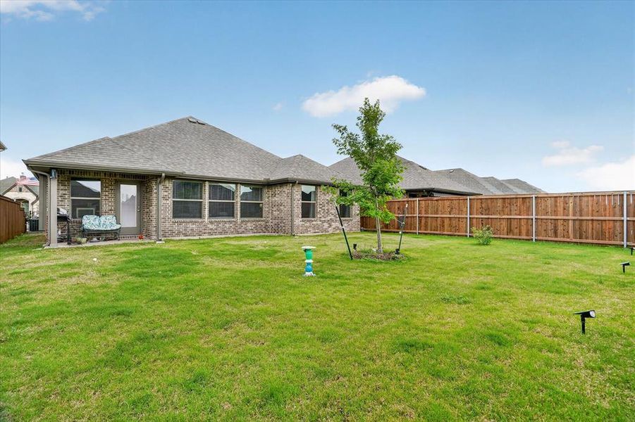 Exterior details and patio area of a home in Silo Mills, Joshua (Image 28).