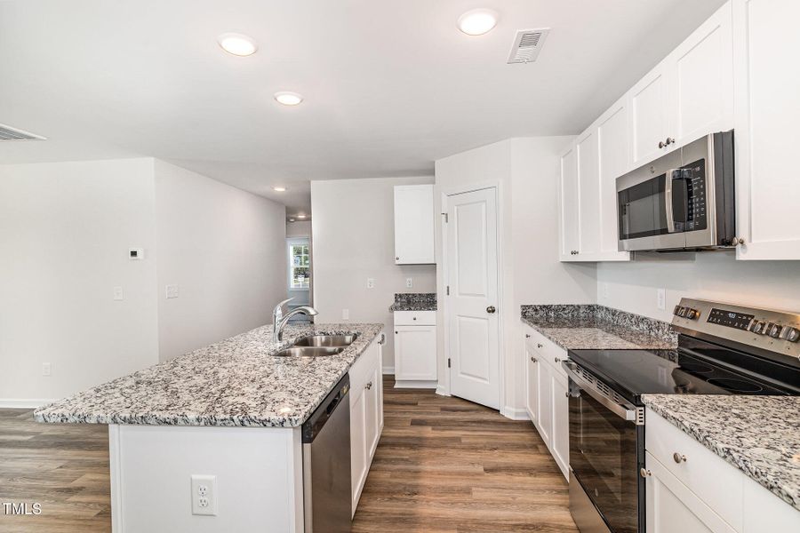 010_img_6566-edit_467