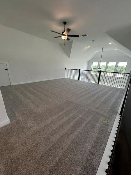 Spacious, unfurnished interior of a new home in Parmer Ranch, Georgetown (Image 17).