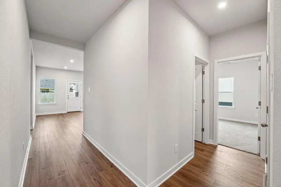 Spacious, unfurnished interior of a new home in Hillside Village, Temple (Image 11). Spacious, unfurnished interior of a new home in Hillside Village, Temple (Image 11).