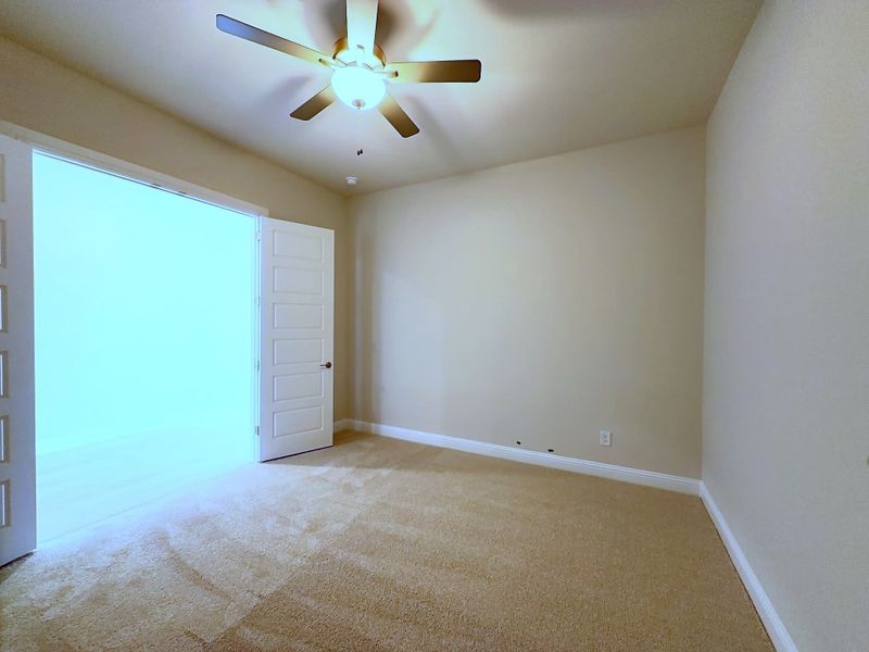 Spacious, unfurnished interior of a new home in Polo Ridge, Mesquite (Image 27).
