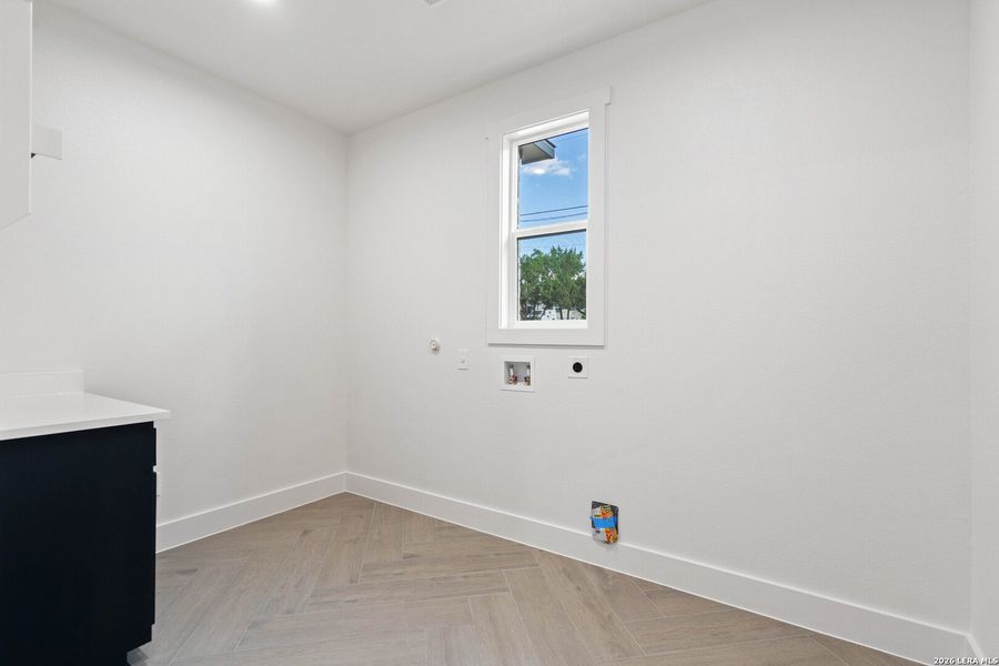 Spacious, unfurnished interior of a new home in , Spring Branch (Image 17). Spacious, unfurnished interior of a new home in , Spring Branch (Image 17).