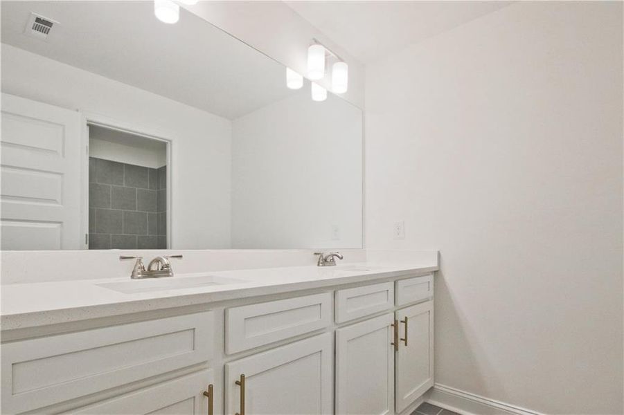 Image 40 of a home in Highland Park.