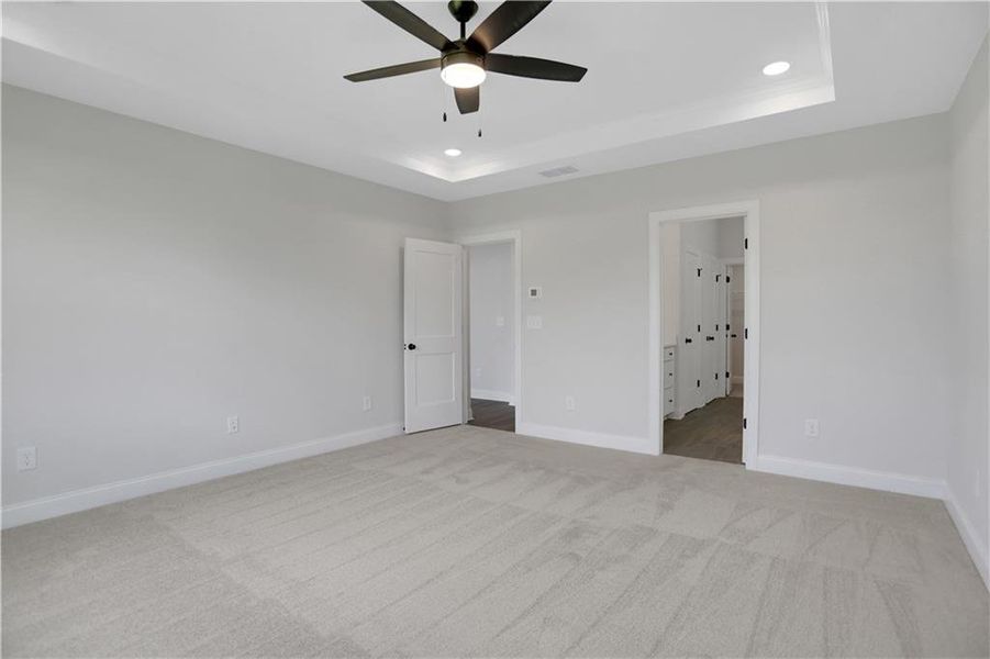 Spacious, unfurnished interior of a new home in Twin Lakes, Hoschton (Image 31).