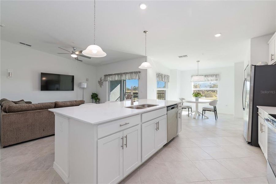 Furnished interior view inside a new home in , Venice (Image 31).