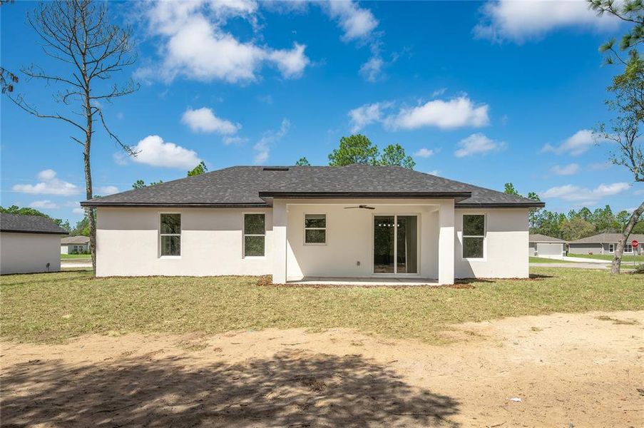 Exterior details and patio area of a home in , Dunnellon (Image 4). Exterior details and patio area of a home in , Dunnellon (Image 4).