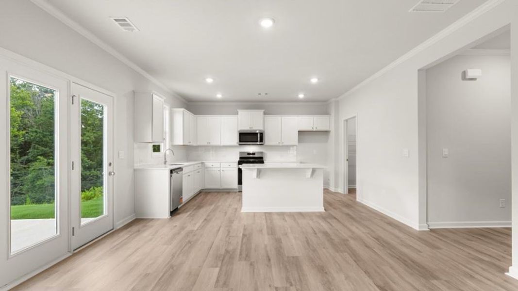 Spacious, unfurnished interior of a new home in Lost Creek, Dallas (Image 18). Spacious, unfurnished interior of a new home in Lost Creek, Dallas (Image 18).