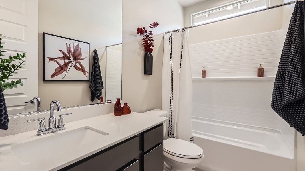 4083 Revolution Bath2 F1 Base10