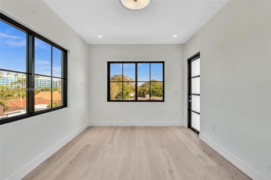 Spacious, unfurnished interior of a new home in , Surfside (Image 40).