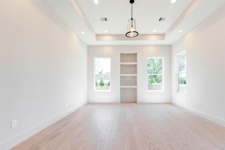 Spacious, unfurnished interior of a new home in , Fulshear (Image 17).